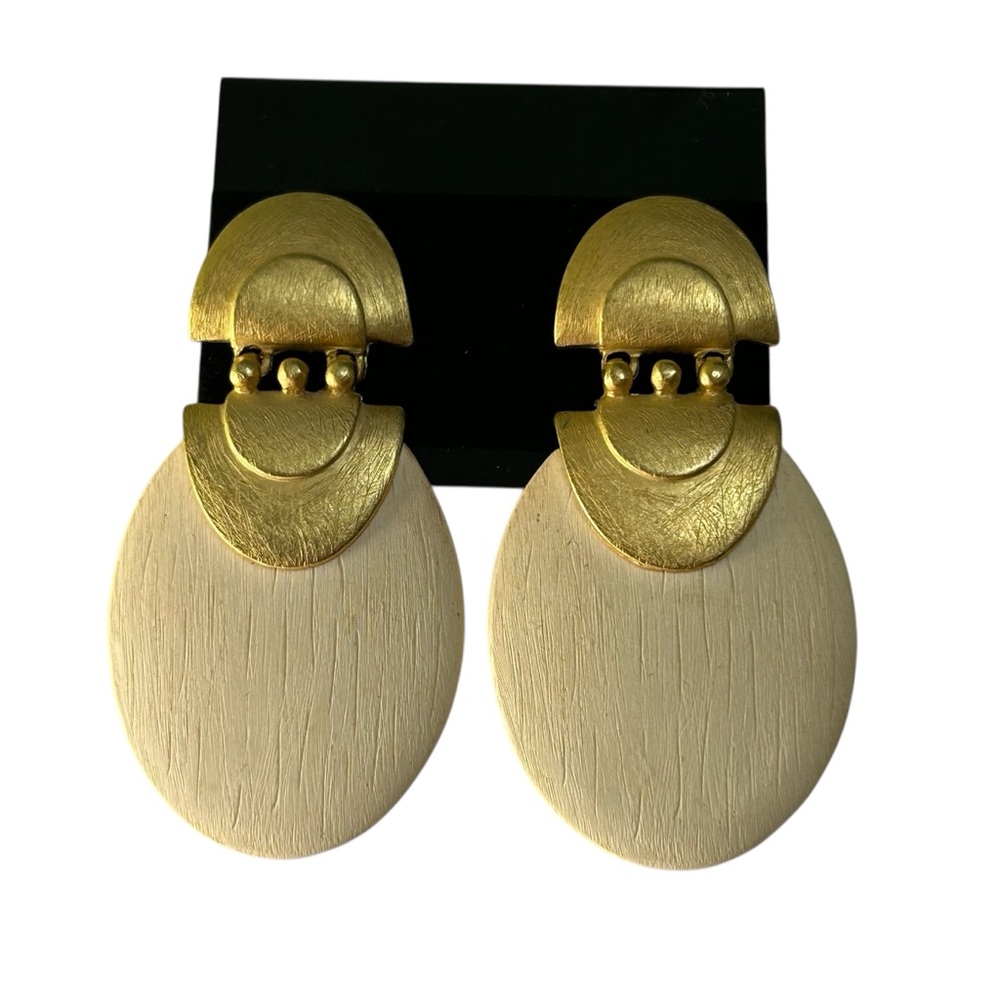Vintage Erwin Pearl P.E.P. Chic Gold Tone and Cream Pierced Oval Earrings